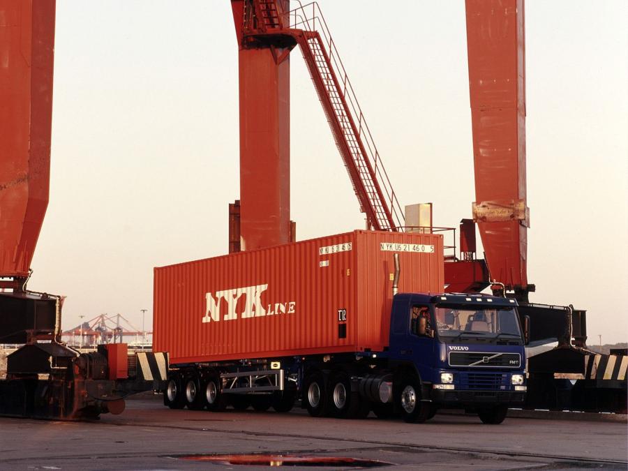  Volvo FM10 6x4 1998 года  (фото 3 из 3)